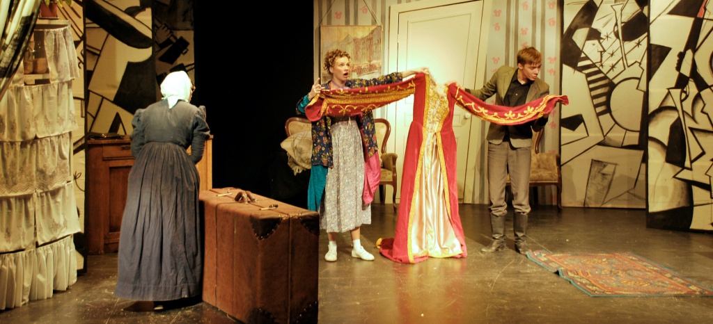 Мандат: Рыцарева Анна, Долгополов Егор, Зонненштраль Екатерина Мандат