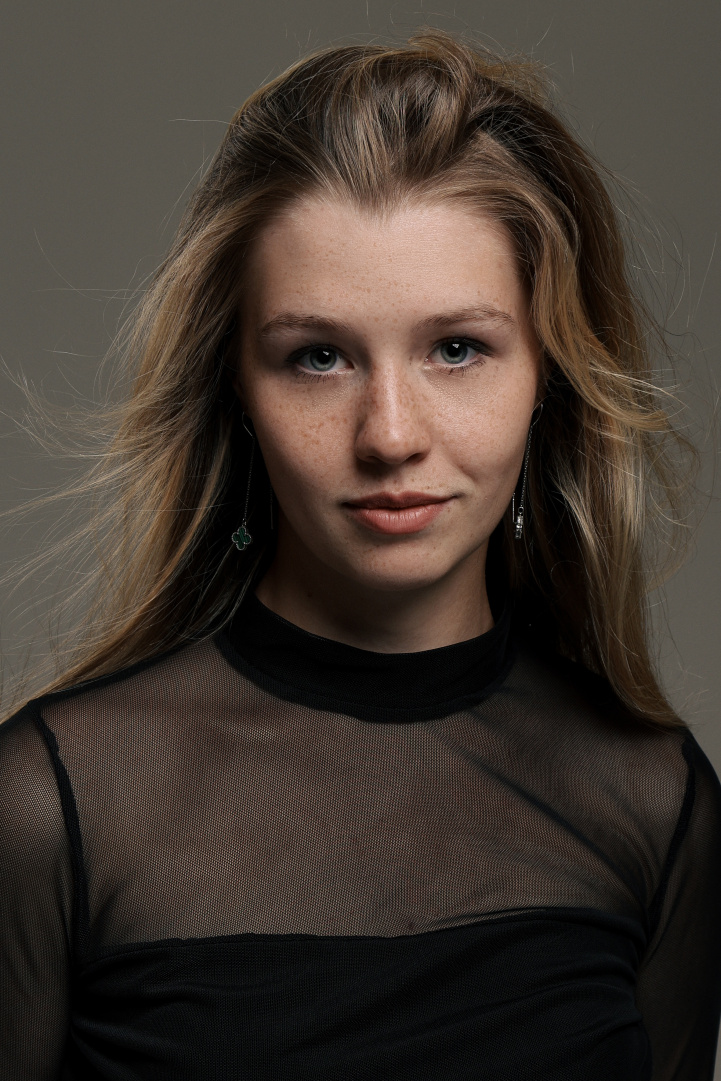 Цветкова Анна.jpg Цветкова Анна.jpg